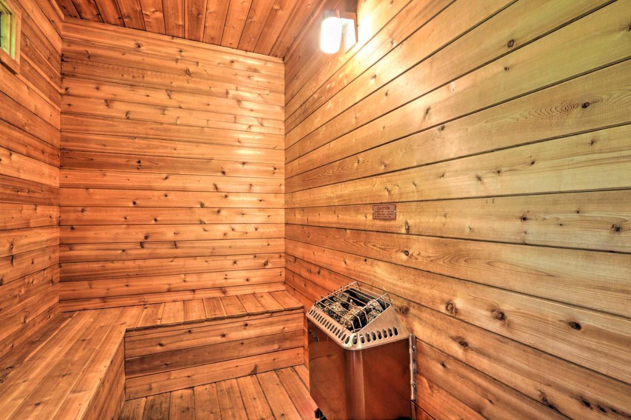 Gatlinburg Chalet Hot Tub, Sauna And Mountain View Exterior foto